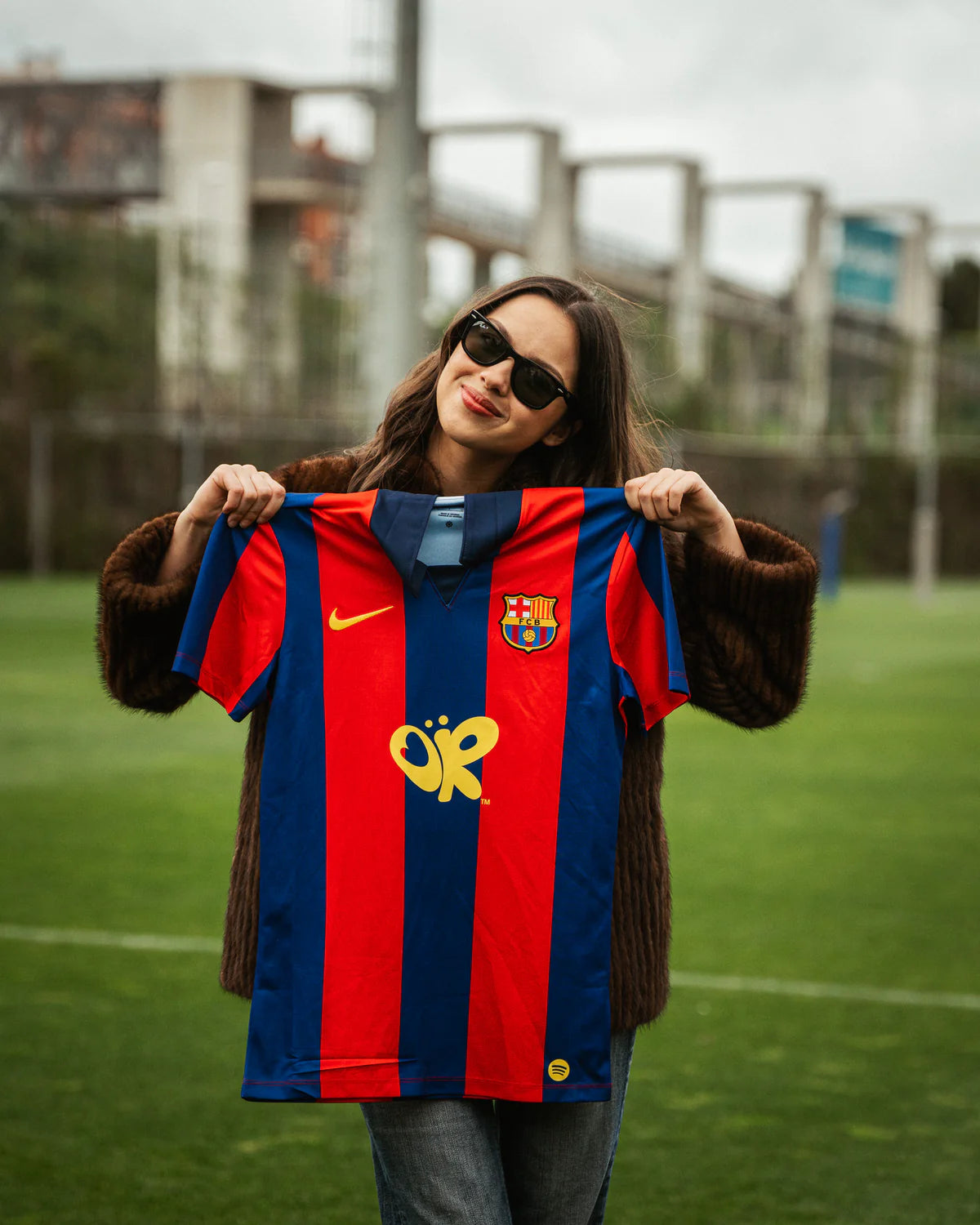 2003/04 Olivia Rodrigo x FC Barcelona Retro Kit